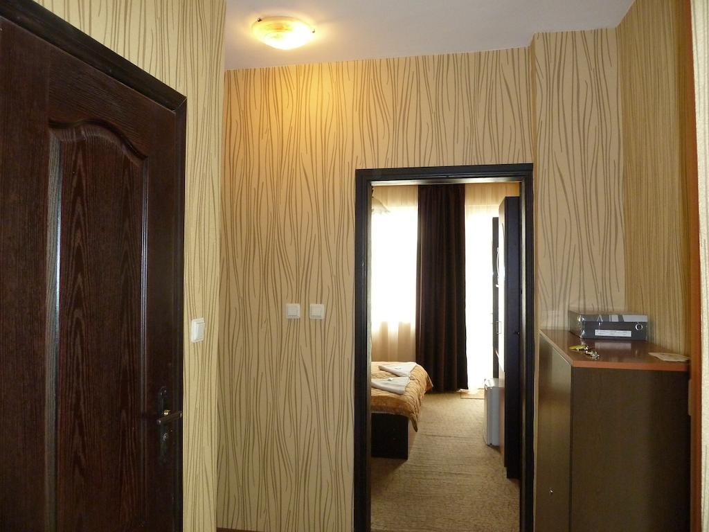 Tarnovski Dom Guest Rooms เวลีคอเทอร์โนโว ภายนอก รูปภาพ