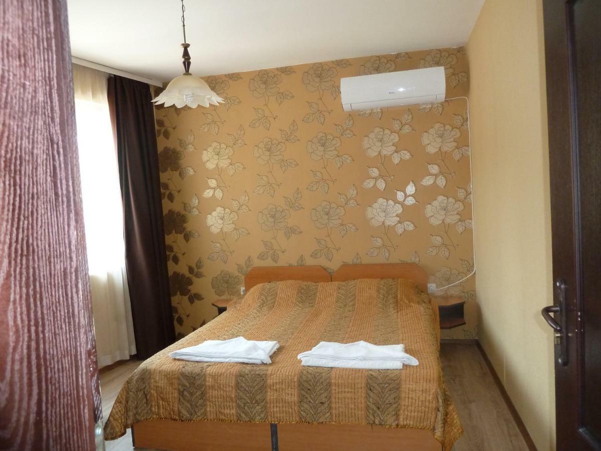 Tarnovski Dom Guest Rooms เวลีคอเทอร์โนโว ภายนอก รูปภาพ
